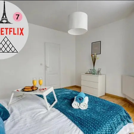 Le Proche De Paris Apartment